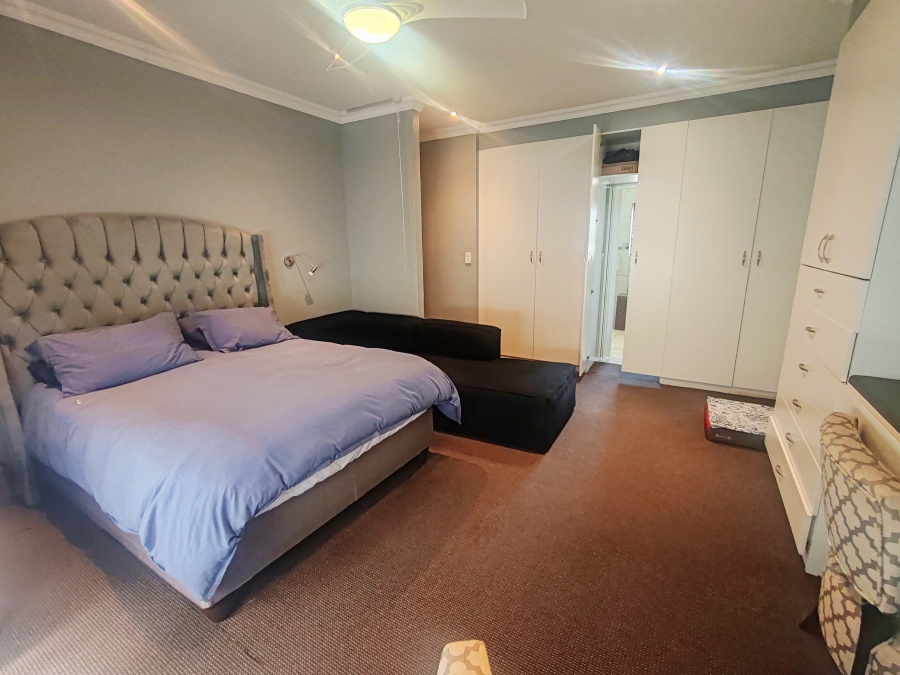 4 Bedroom Property for Sale in Country Club Western Cape